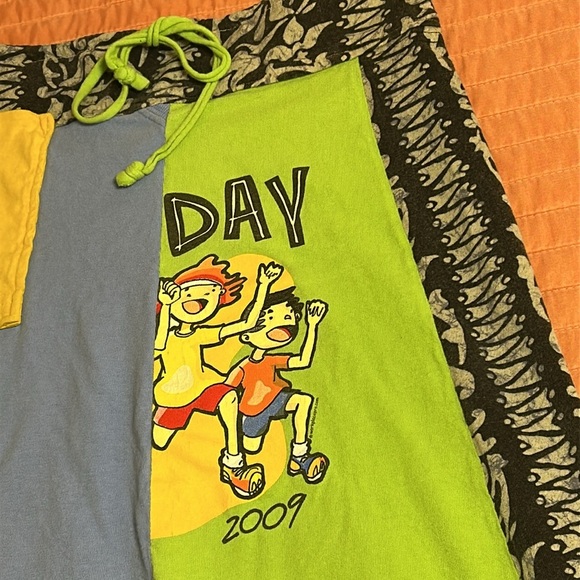 Handmade Recycled Upcycled T Shirt Skirt One of a Kind Unique approx size M - Picture 4 of 14